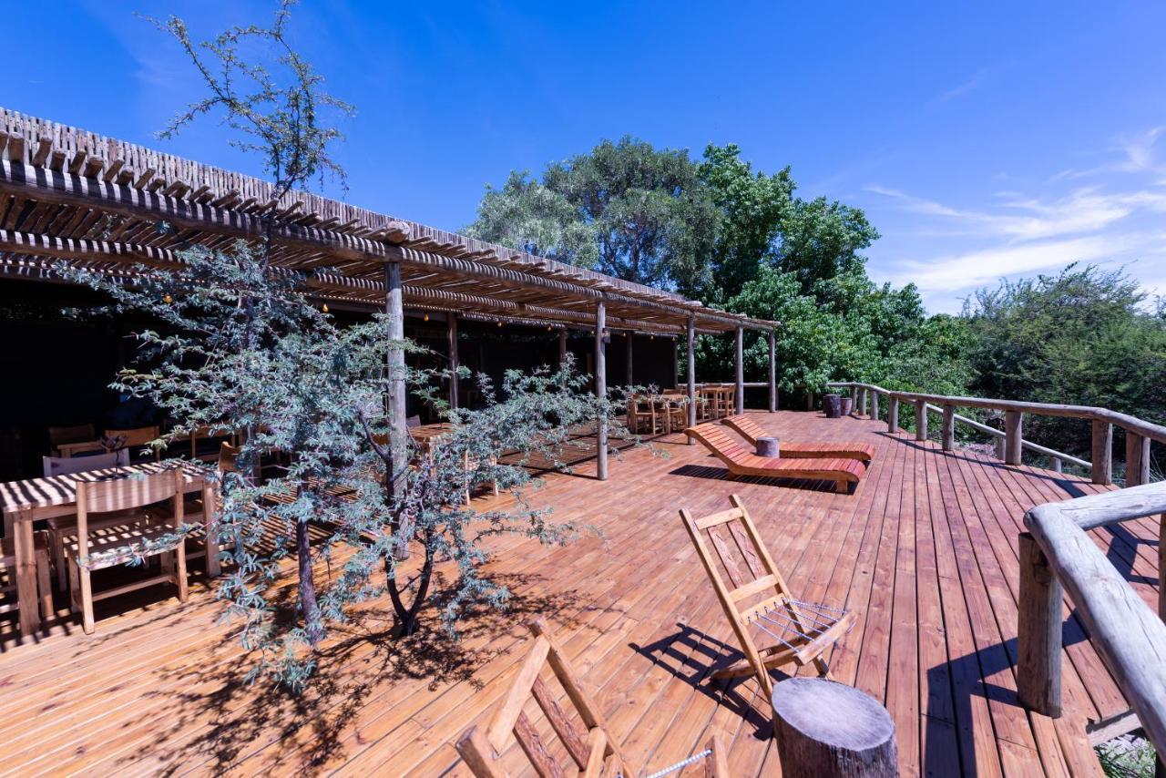 Semowi Lodge And Campsites Mirapene Exterior photo