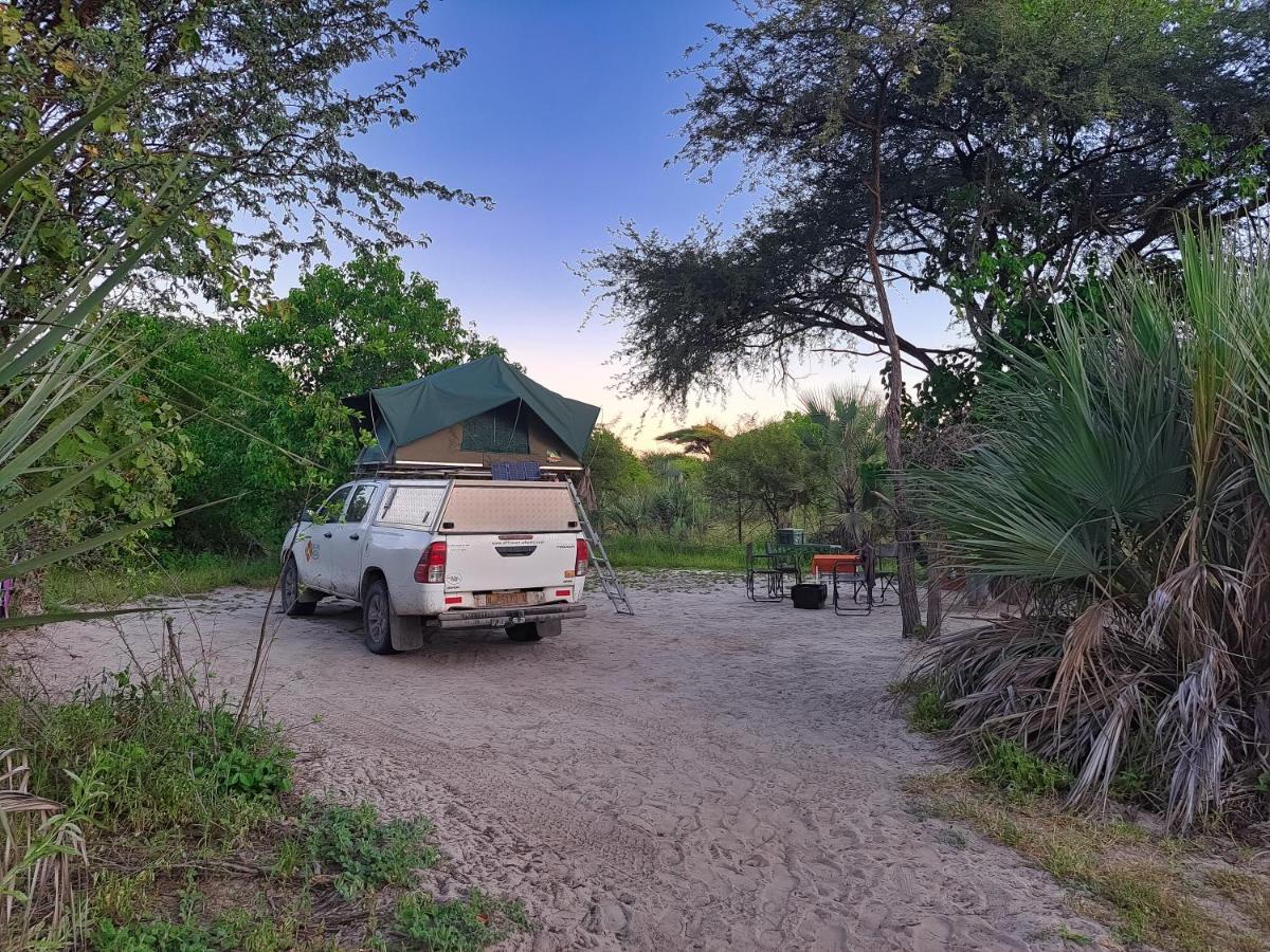 Semowi Lodge And Campsites Mirapene Exterior photo