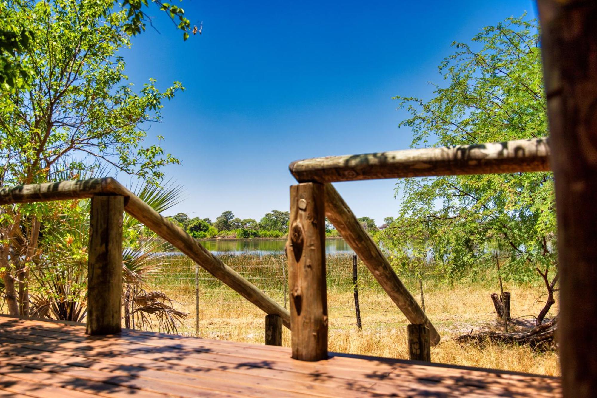 Semowi Lodge And Campsites Mirapene Exterior photo